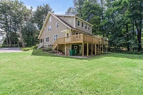 36 Maple Ave — Photo 3