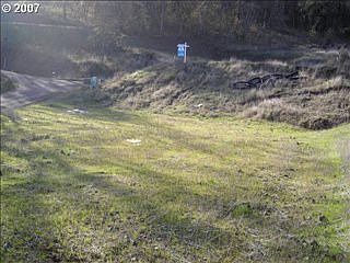2nd image of 980 SE Eagles View Dr