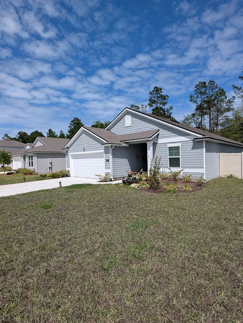 Building Photo - 248 Zancara St