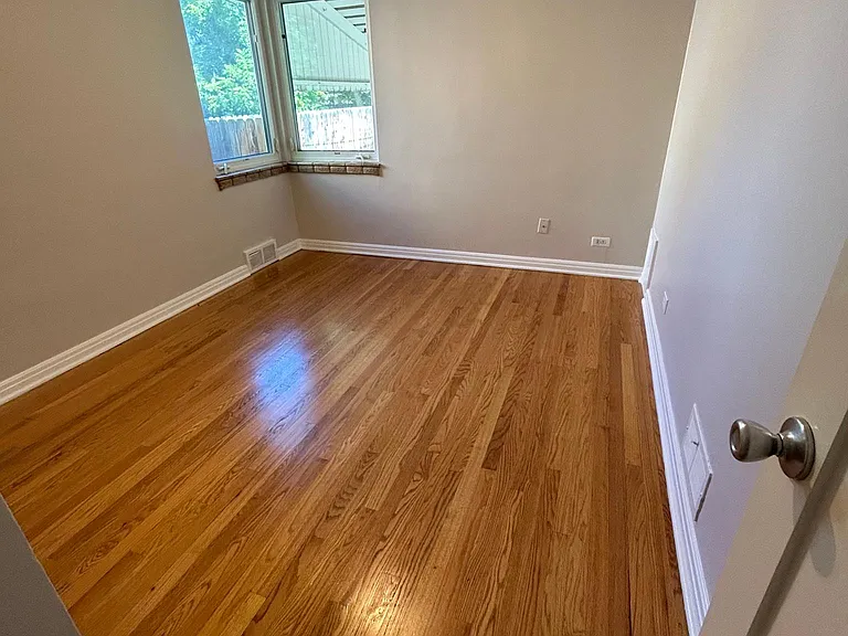 1060 S Cook St — Photo 7
