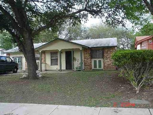 1st image of 5527 KINGSWOOD DR