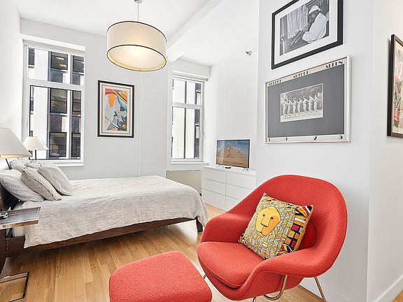 4th image of 59 John St APT 8A