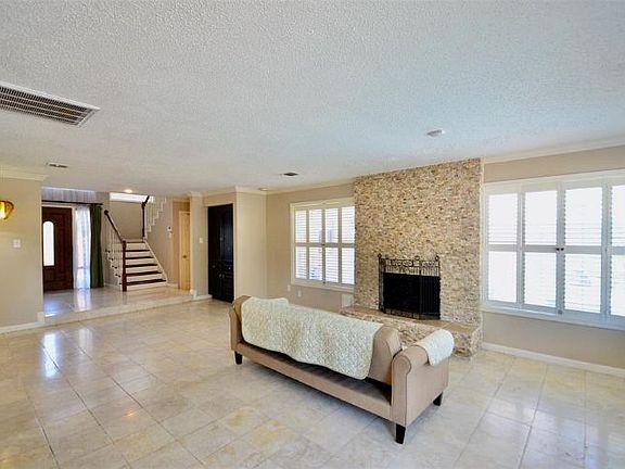 5th image of 2139 Glen Knoll Dr