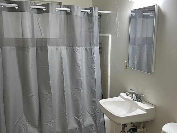 2nd image of 34833 Avenue D