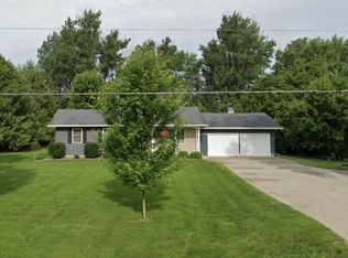 701 N Airport Dr, Dodge Center, MN 55927