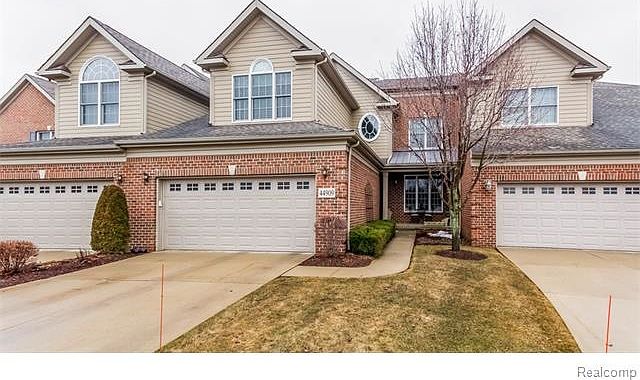 1st image of 44909 Broadmoor Cir S #84