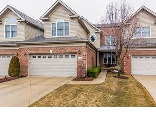 44909 Broadmoor Cir S #84, Northville, MI 48168