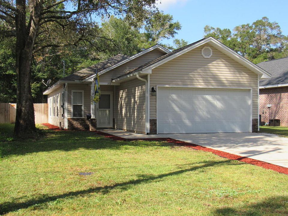 1st image of 353 Fir Ave