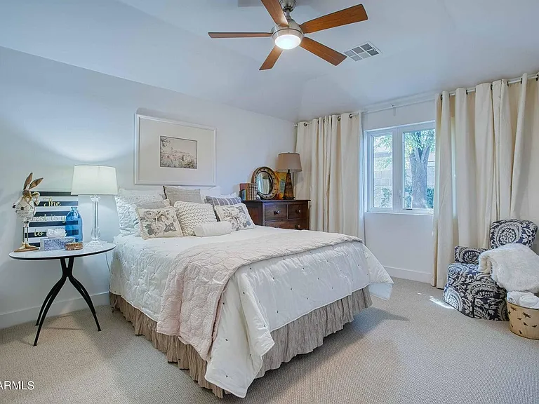 3230 E Colter St — Photo 19