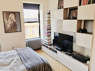 Rented by Warren T Real Estate Corp.