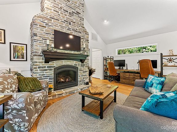 4th image of 360 Grand Oak Trl