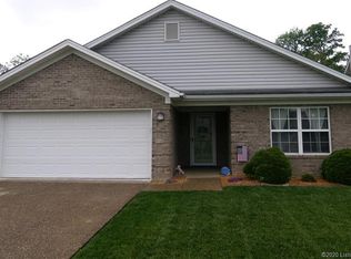 7514 Eagle Ridge Dr, Sellersburg, IN 47172