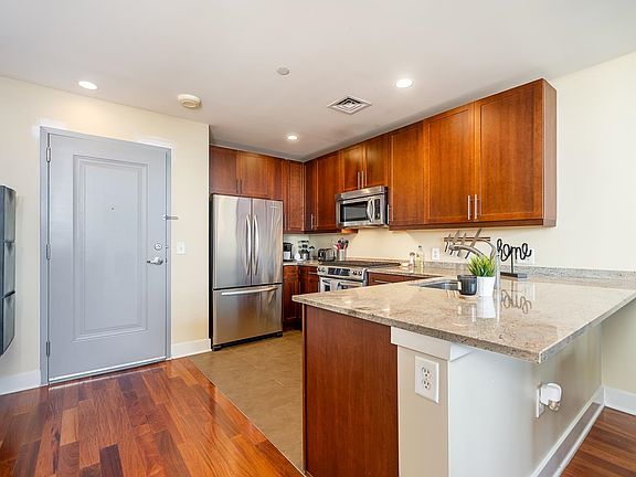 4th image of 201 Luis M Marin Blvd Unit 924