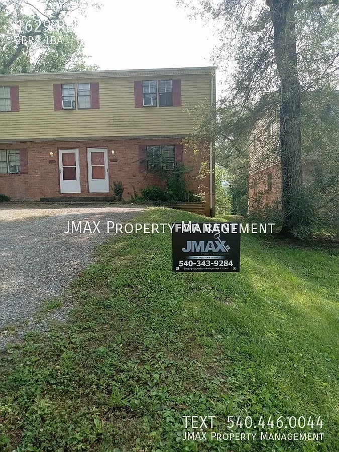 This Property has a No Security Deposit Option! — Photo 1