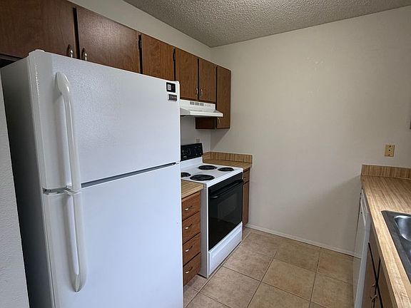 4th image of 32 S Quay St #2