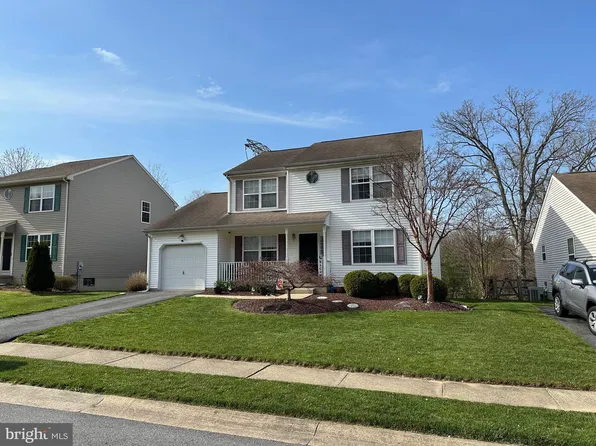 18 Deasy Dr, Newark, DE 19702