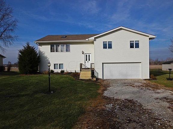 2nd image of 23835 Eisenhower Dr