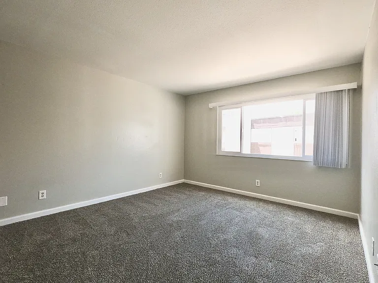 1405 Vegas Valley Dr #298 — Photo 19