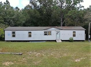 1045 John White Rd, Defuniak Springs, FL 32435