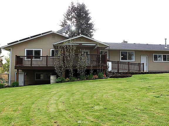 5th image of 702 Sky Meadows Dr