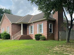 1665 Prairie Ln, Montgomery, AL 36117