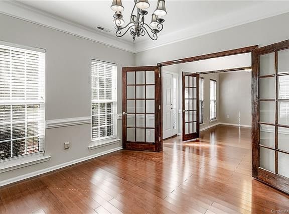 5th image of 7790 Sedgebrook Dr E