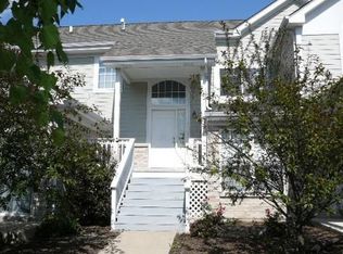 116 Stonewood Pl, Aurora, IL 60506