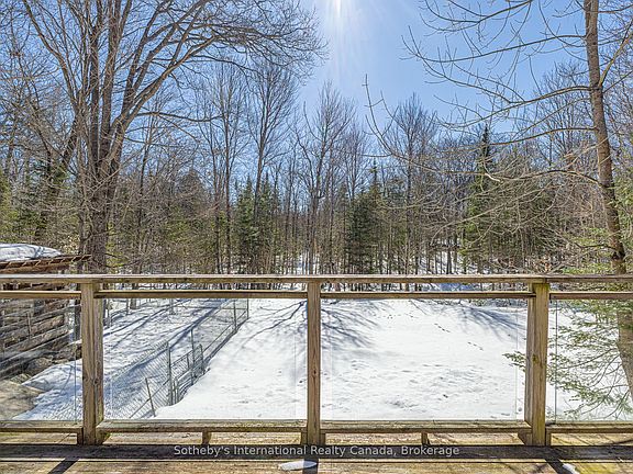 4th image of 98 Black Rd