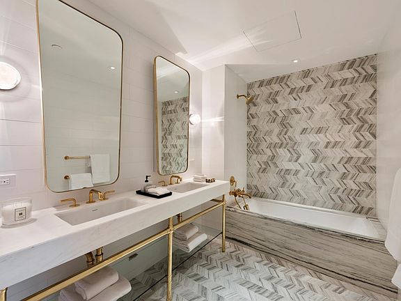 4th image of 50 Clinton St #6E