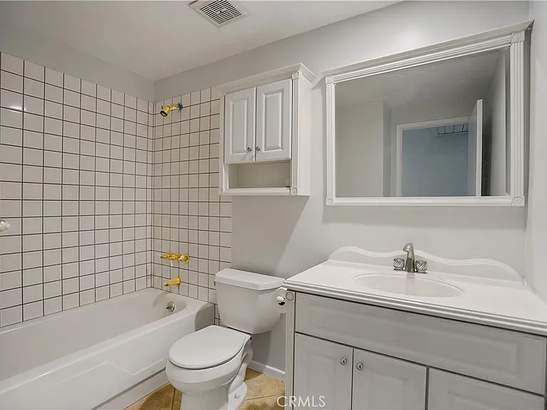 7055 Avenida Leon — Photo 8