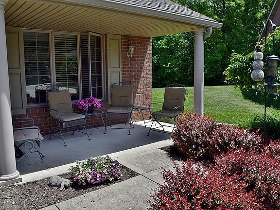 2nd image of 700 Timber Lake Dr
