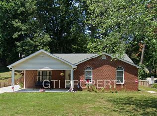 2000 Bracyridge Rd, Greensboro, NC 27407