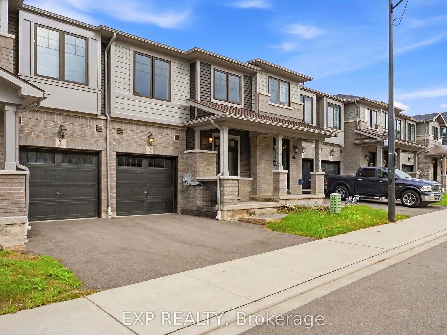 3 bed, $2,700 — Photo 2
