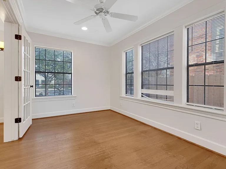 2306 Blodgett St #1 — Photo 6