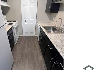 2401 Cheyenne Blvd, Toledo, OH 43614