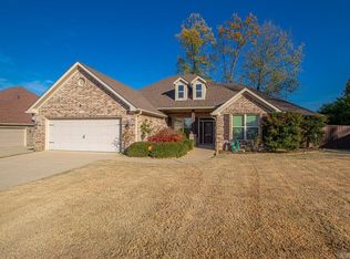 3018 Dapple Gray Rd, Benton, AR 72015