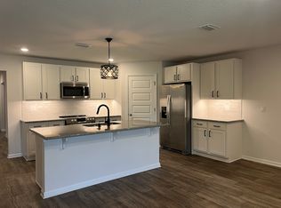 5789 Guinevere Ln, Milton, FL 32583