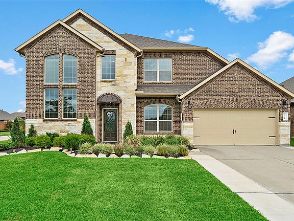 2nd image of 2711 La Spezia Ln