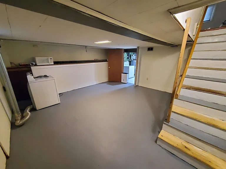 702 S Penn St — Photo 16