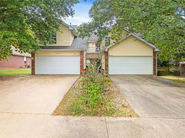 1656 & 1658 Saddlehorn Ave, Fayetteville, AR 72703