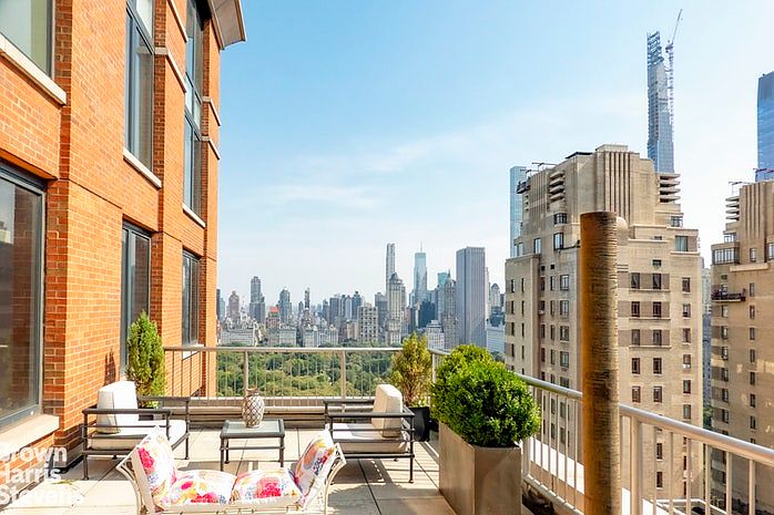 1st image of 15 W 63rd St APT 29A