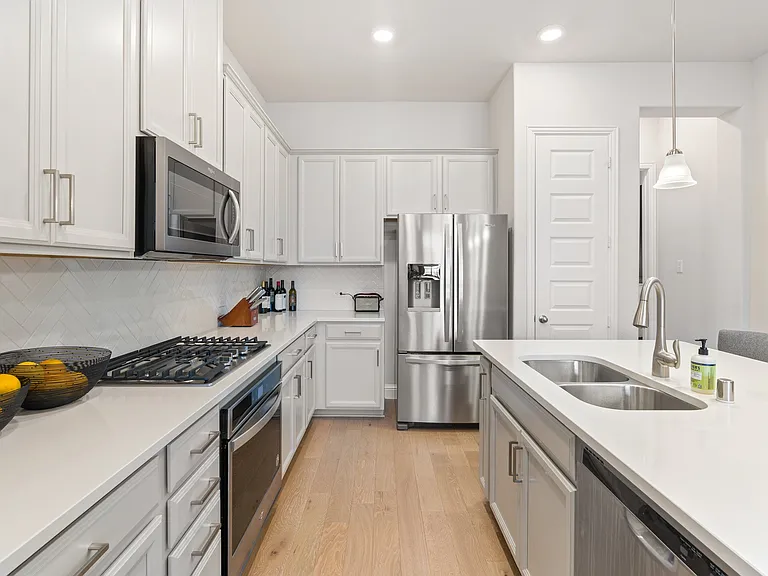 2837 Troutt Dr #28 — Photo 12