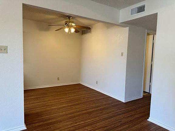 3rd image of 803 White Rock St