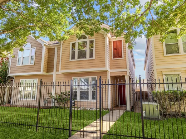 8018 Grow Ln, Houston, TX 77040