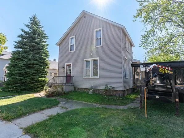 1613 Logan AVENUE, Marinette, WI 54143