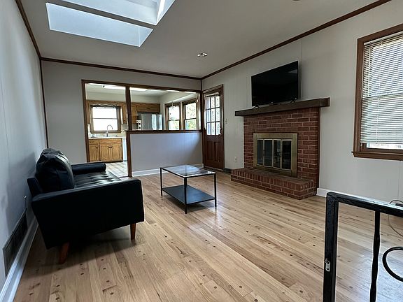5th image of 8929 Craig Dr