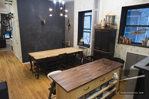 Rented by Highline Residential | media 9