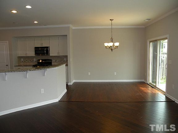 3rd image of 2080 Tanners Mill Dr