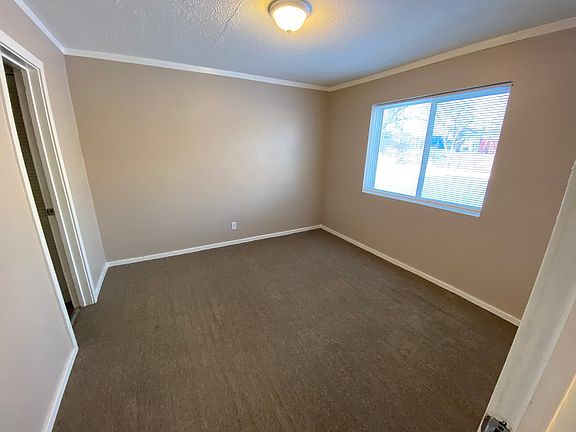 4th image of 32466 Lenawee Ct