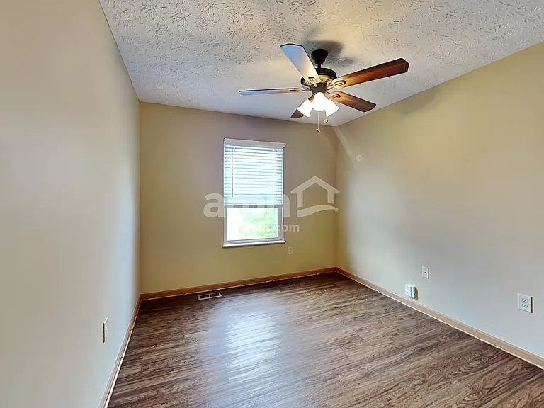 438 Rothgate Dr — Photo 14